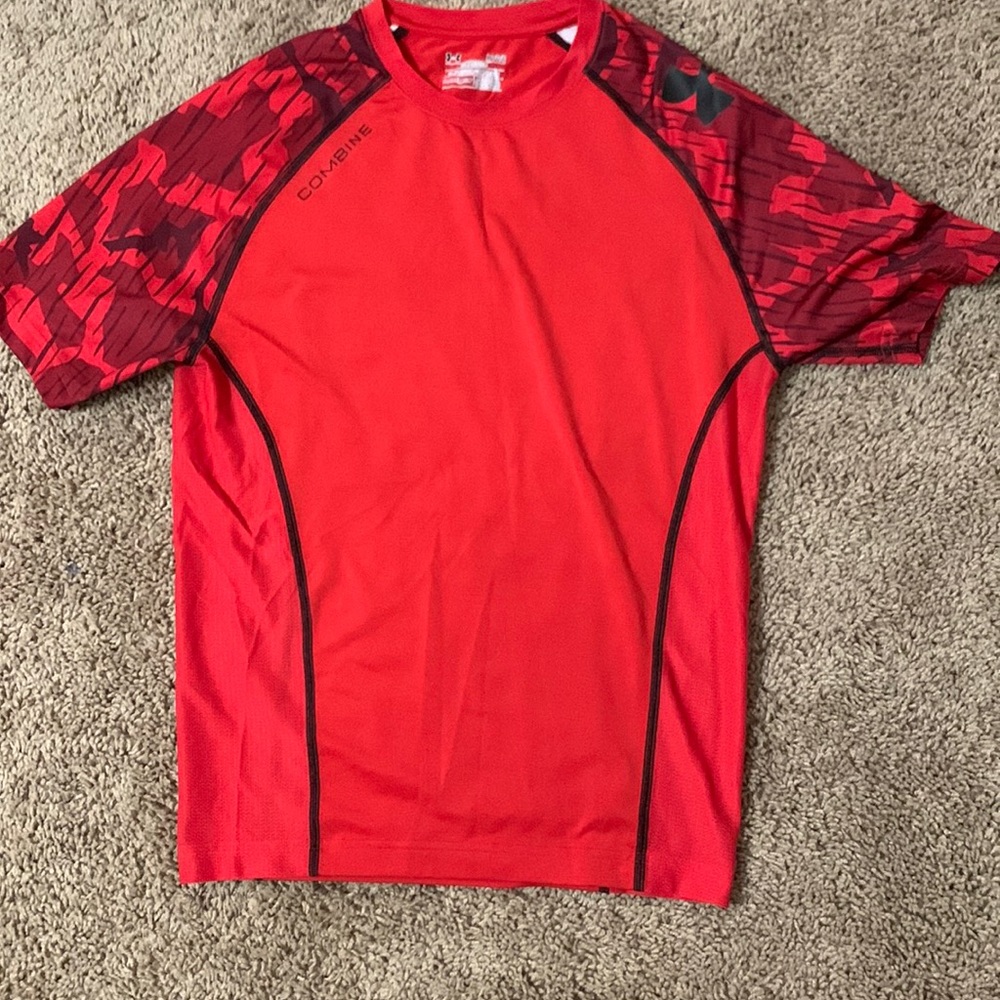Under Armour boys compression heat gear shirt